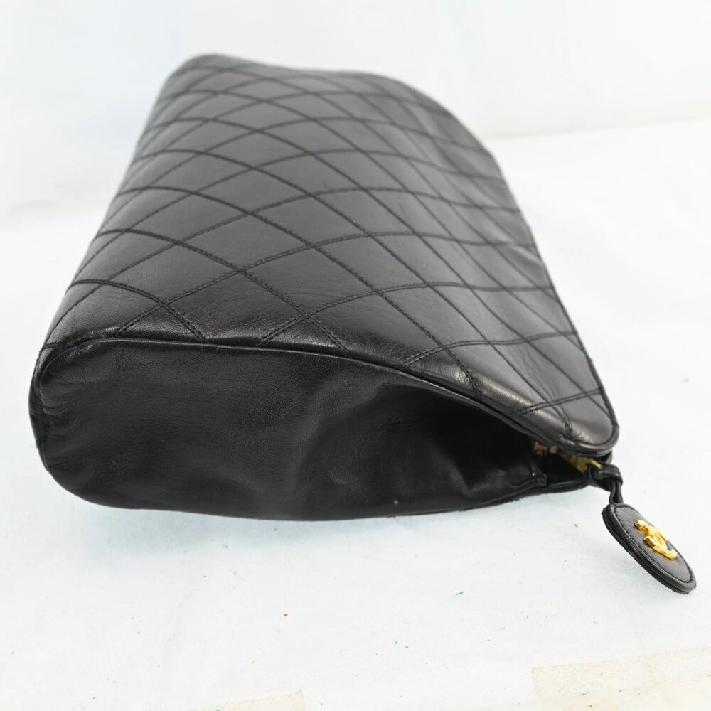 AUTHENTIC CHANEL Matelasse Black Leather Pouch Bag bsj797-121225 - Picture 5 of 16